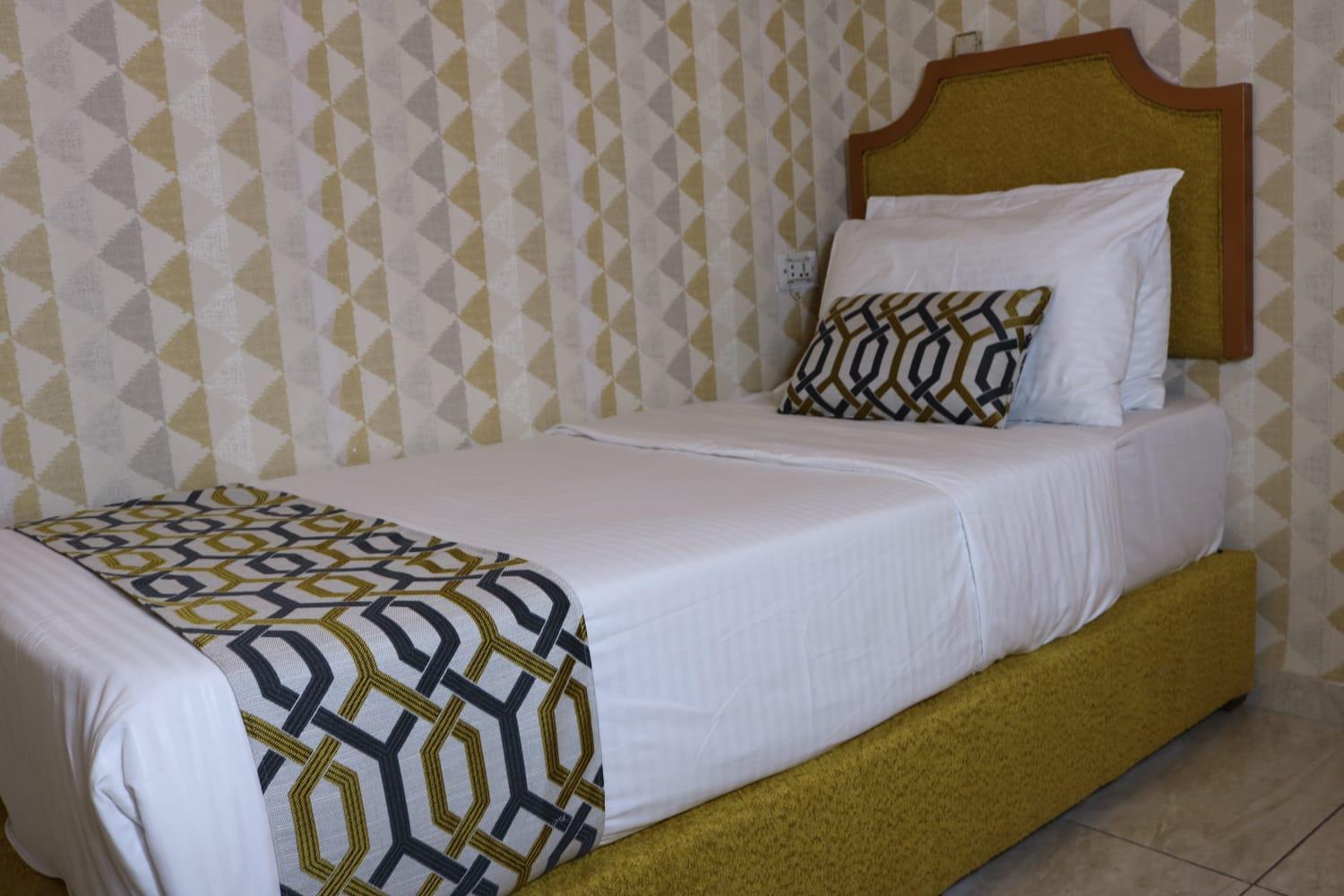 Rafi Hotel Amman Bagian luar foto